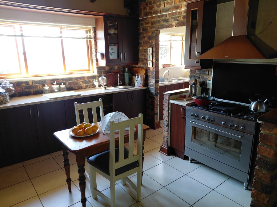5 Bedroom Property for Sale in Heuwelkruin Eastern Cape